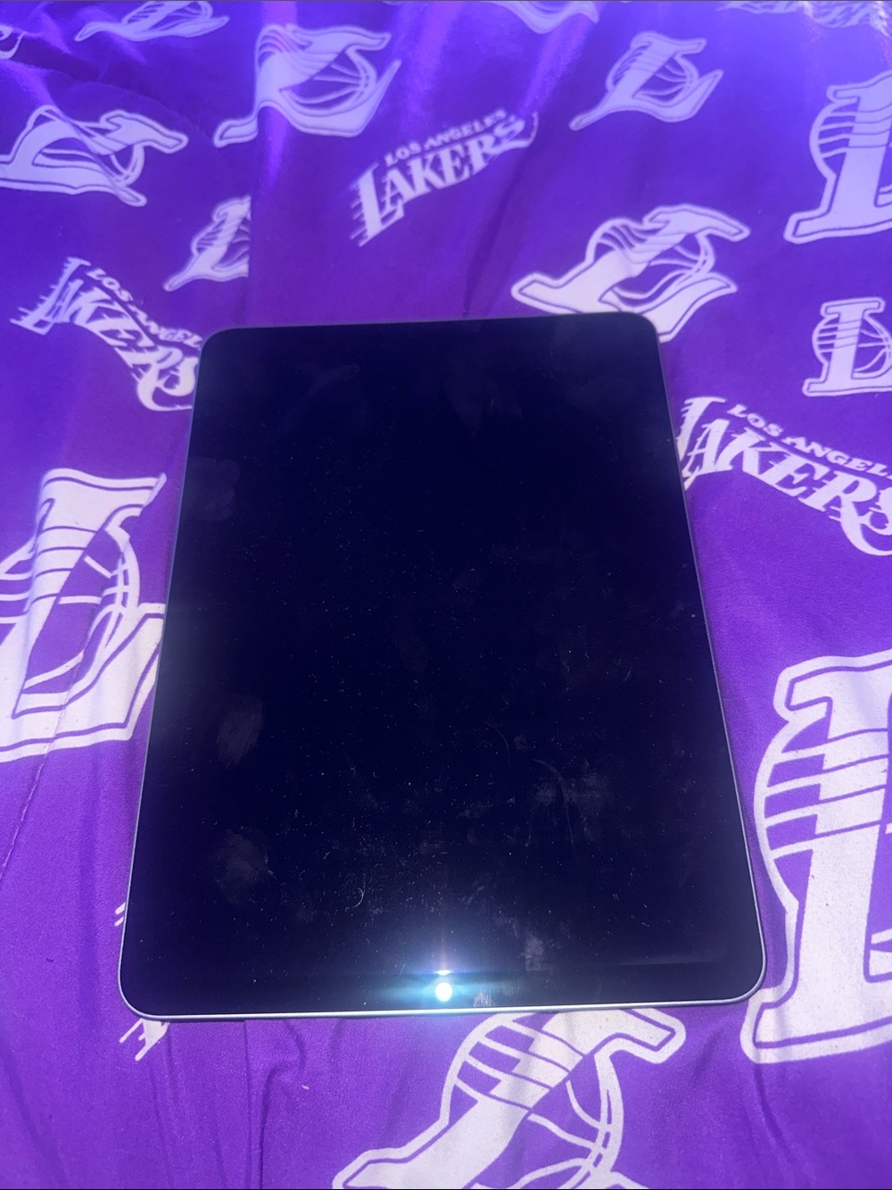 ipad air 11 inch 
2024